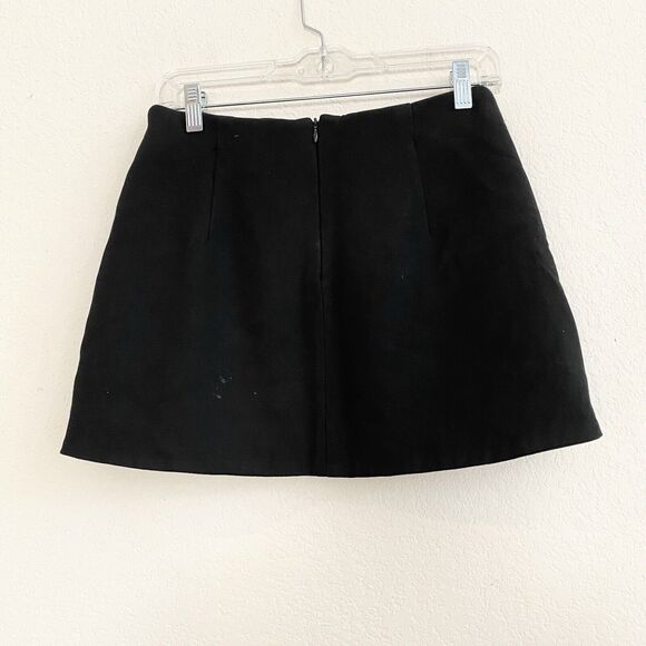 Zara Black Front Flaps Zipper Back Neutral Mini Skirt Size 5 - Picture 5 of 7